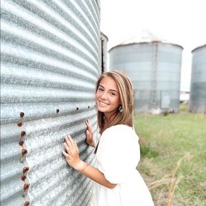 Meet your Posher, Carly